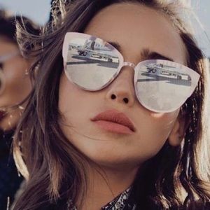 Quay Supergirl Sunglasses